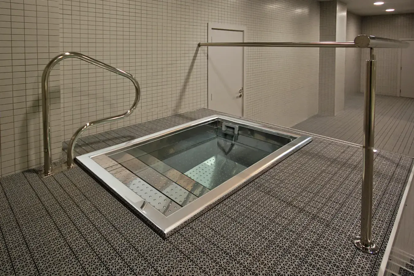 INBECA-Piscina-de-contraste-termico