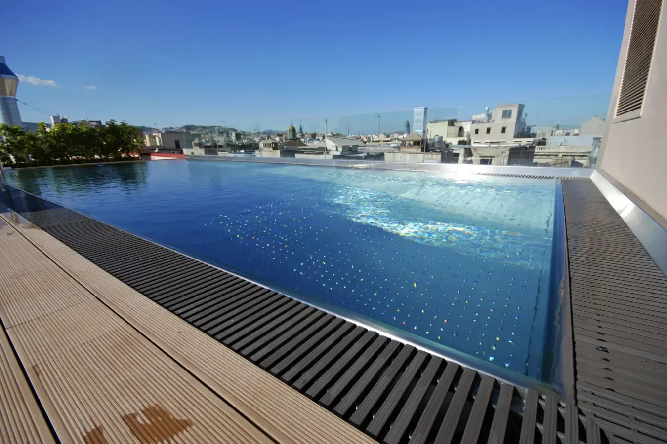 INBECA-Piscina-inox-exterior-hotel