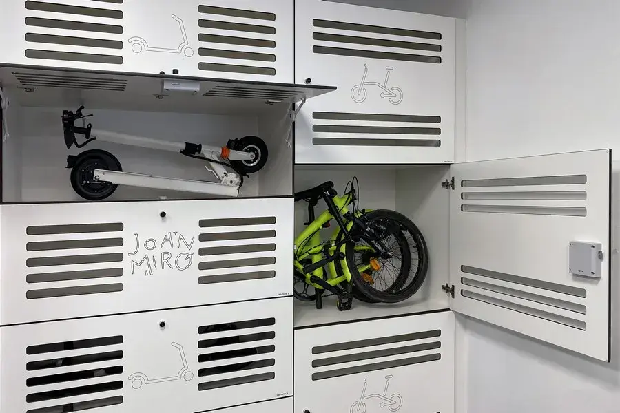 INBECA-Taquillas-inteligentes-patinetes-y-bicicletas-M1