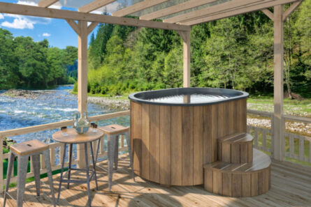 Bergen Wooden 2 Person Hot Tub – Image 5
