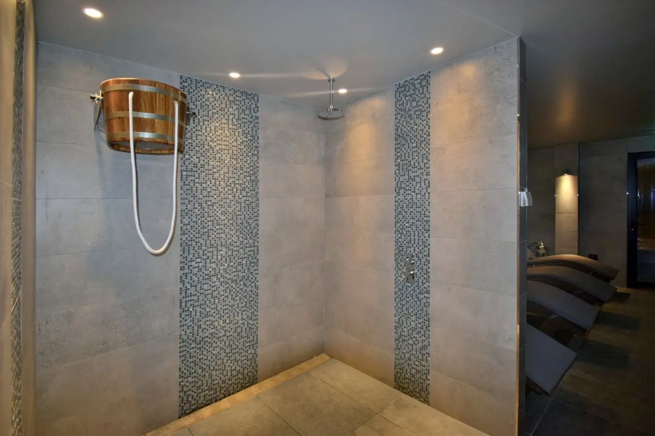 ducha-cubo-Hall